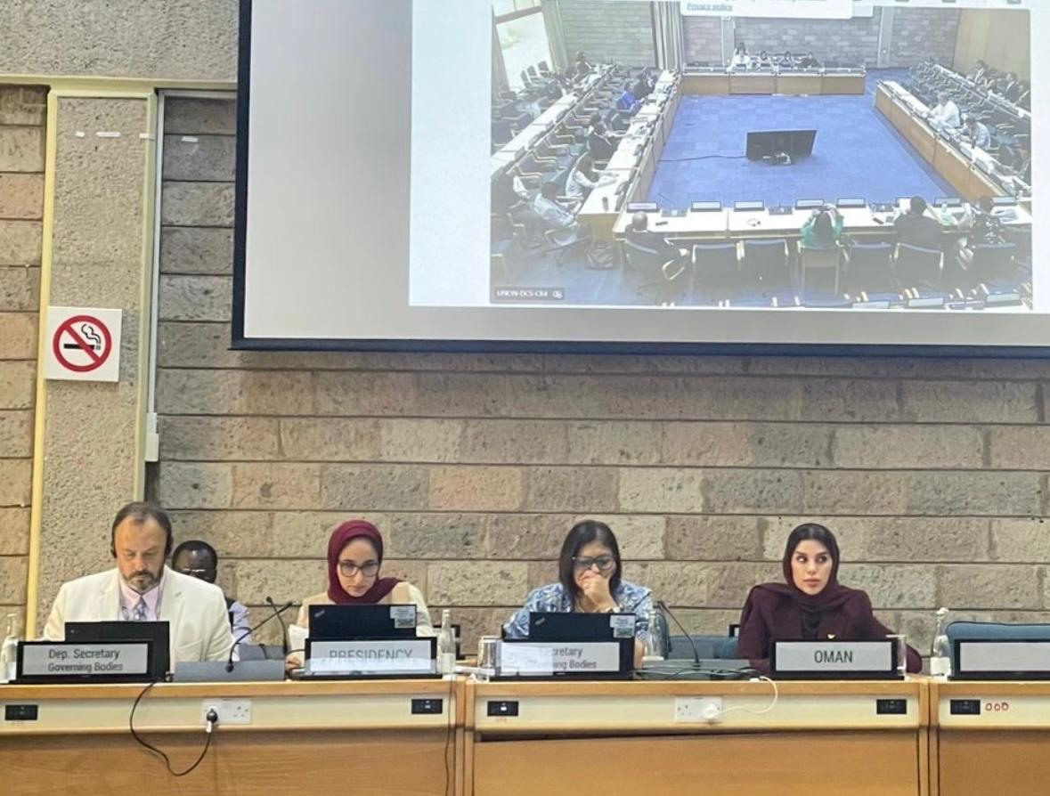 <div></div>
<div>شاركت هيئة البيئة بسلطنة عُمان في الاجتماع السنوي 171 للجنة المندوبين الدائمين الذي عُقد في العاصمة الكينية نيروبي، برئاسة سعادة سفيرة سلطنة عُمان لدى جمهورية كينيا والمندوب الدائم لبرنامج الأمم المتحدة للبيئة. </div>
<div></div>
<div>وناقش الاجتماع عددًا من المحاور الرئيسية، منها إعداد مسودة الاستراتيجية متوسطة المدى (2026-2029) وخطة عمل برنامج الأمم المتحدة للبيئة، والتي من المقرر اعتمادهما خلال الدورة السابعة لجمعية الأمم المتحدة للبيئة (UNEA-7) المزمع عقدها في ديسمبر 2025 بنيروبي تحت شعار 