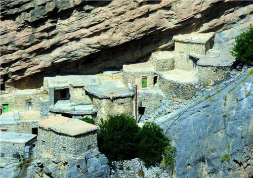 قرية السوجرة